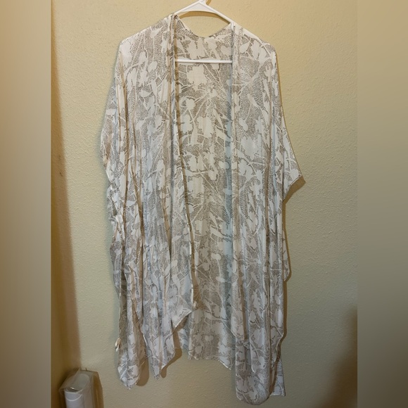 VICI floral cover size large - Picture 1 of 1